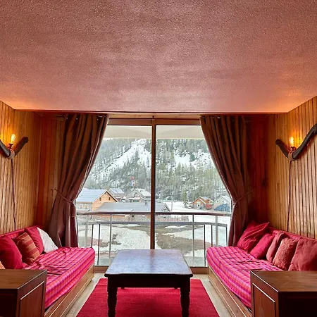 Front De Neige Apartment
